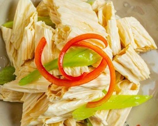 Celery and Tofu Skin Salad 西芹拌腐竹